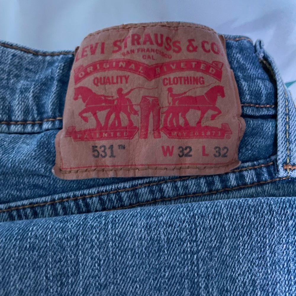 Levi jeans